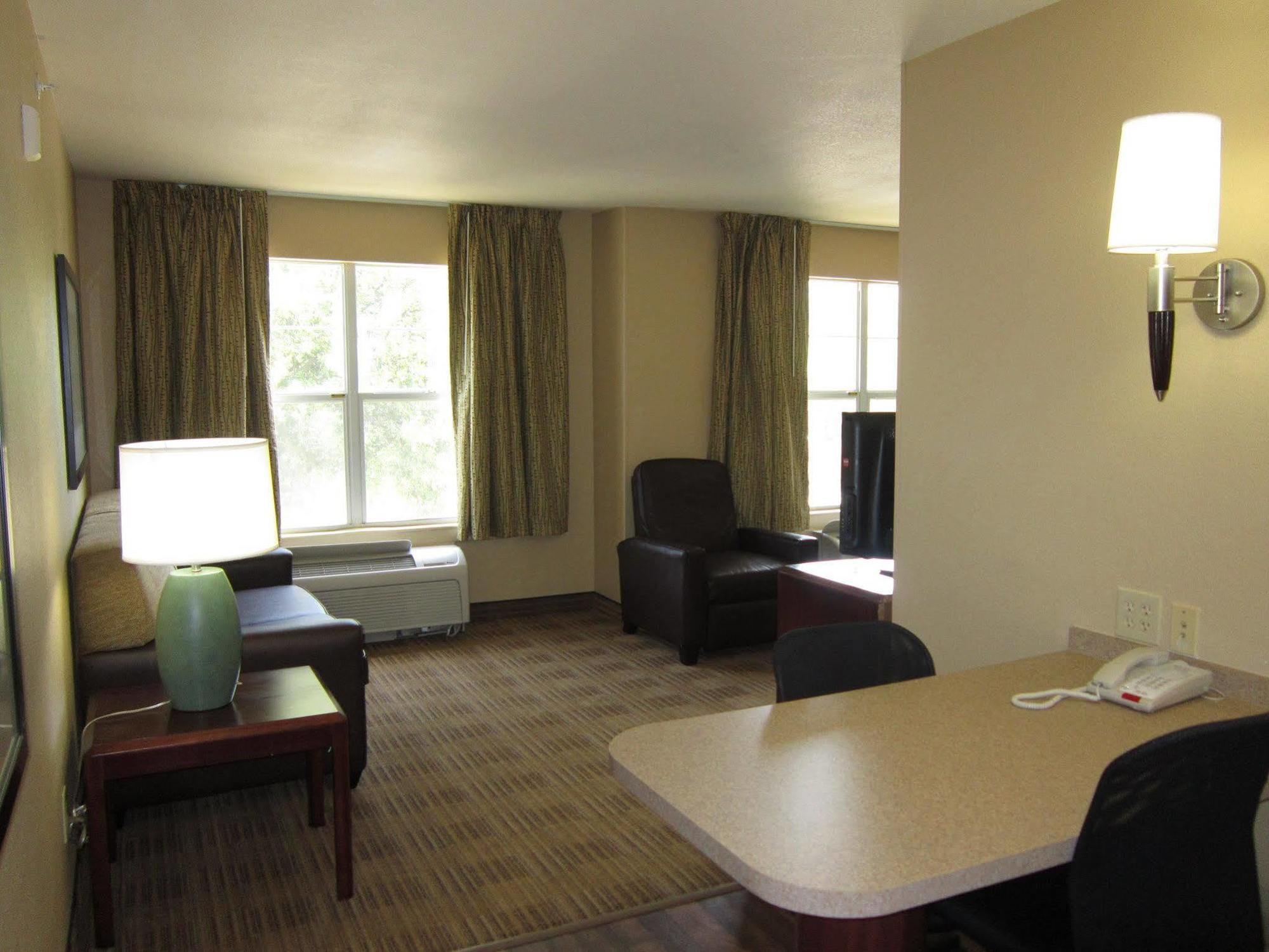 Extended Stay America Suites - Austin - Northwest Arboretum - The Domain Экстерьер фото